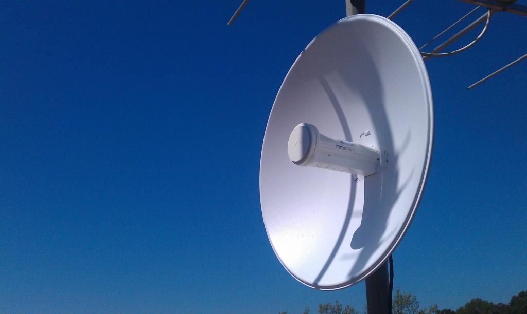 Installazione impianto per connessione internet wifi - Antenna 5 GHZ - Terni Perugia Viterbo - Umbria Lazio